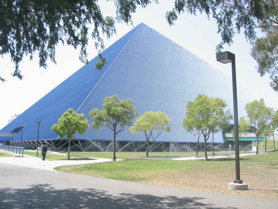 The Walter Pyramid at CSU Long Beach, CC-BY photo by Buchanan-Hermit from https://commons.wikimedia.org/wiki/File:Csulb-pyr1.jpg, May 14, 2007